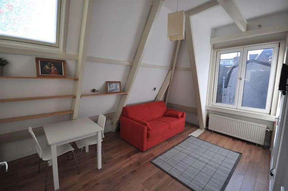 Old City Amsterdam Bed And Breakfast 3*,
