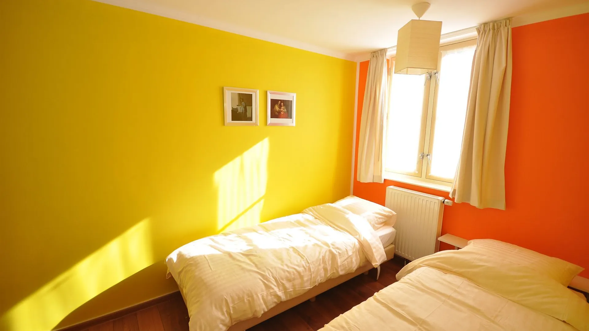 *** Bed & Breakfast Old City Amsterdam Bed And Breakfast Netherlands