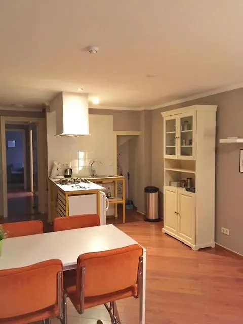 Old City Amsterdam Bed And Breakfast
